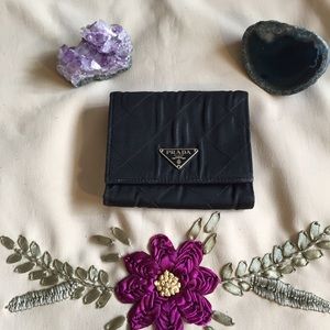 PRADA SHORT BLACK LEATHER NYLON WALLET